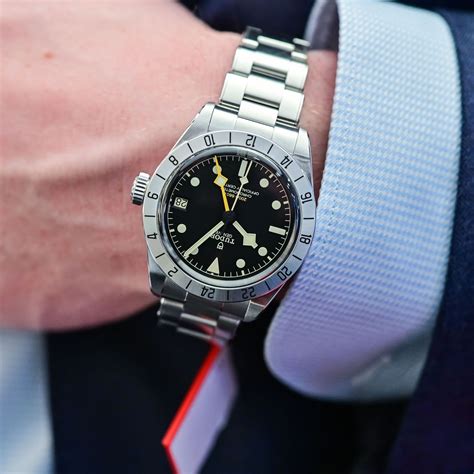 tudor black bay pro price